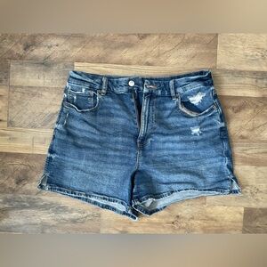 Curvy Mom Jean Shorts